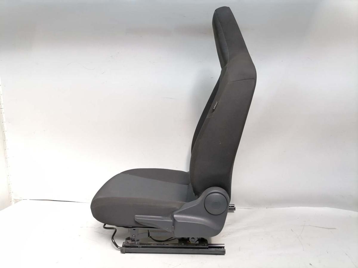 Skoda Citigo original Sitz vorn links Fahrersitz Stoff Grau 5-T&uuml;rer Bj.2016